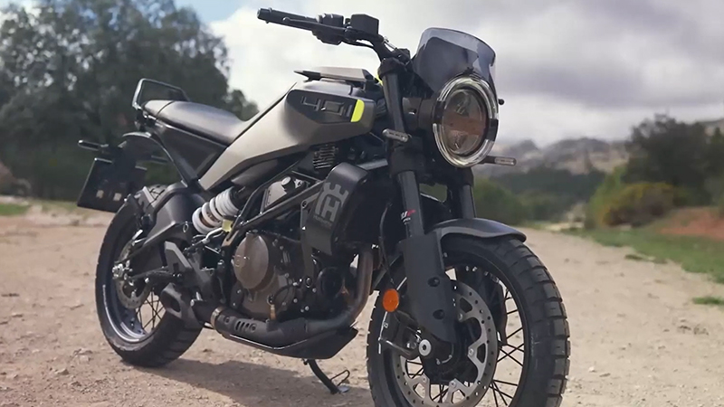 Husqvarna Vitpilen 401 e Svartpilen 401